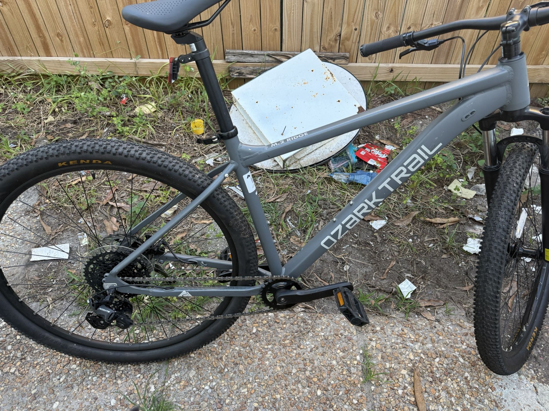 Oak Trail Mountain Bike Brand New At Walmart $400
