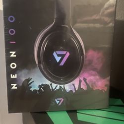 SVN NEON 100 (seven) Wireless Headphones with RGB Lighting on Side