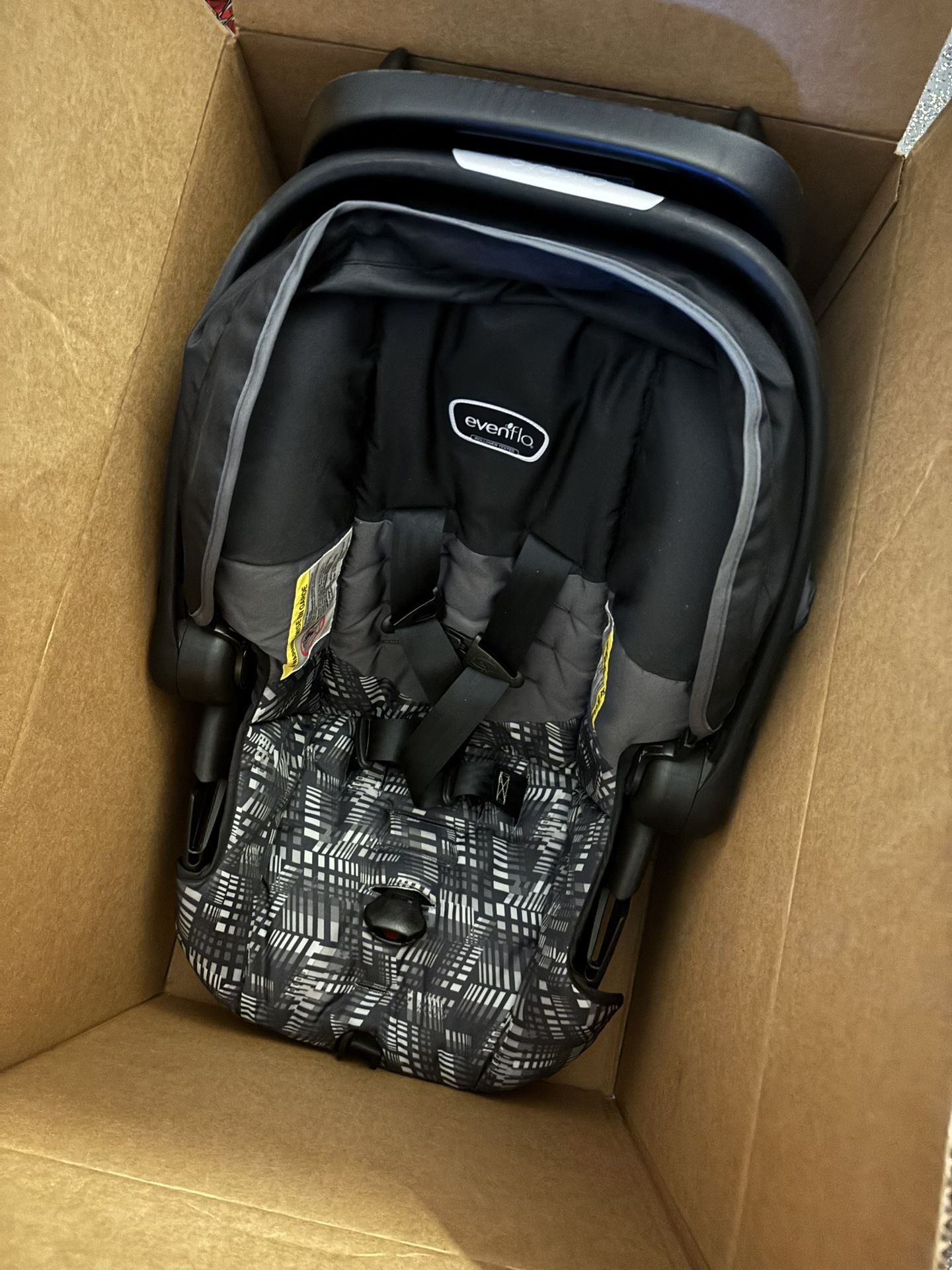 Evenflo Infant Car Seat