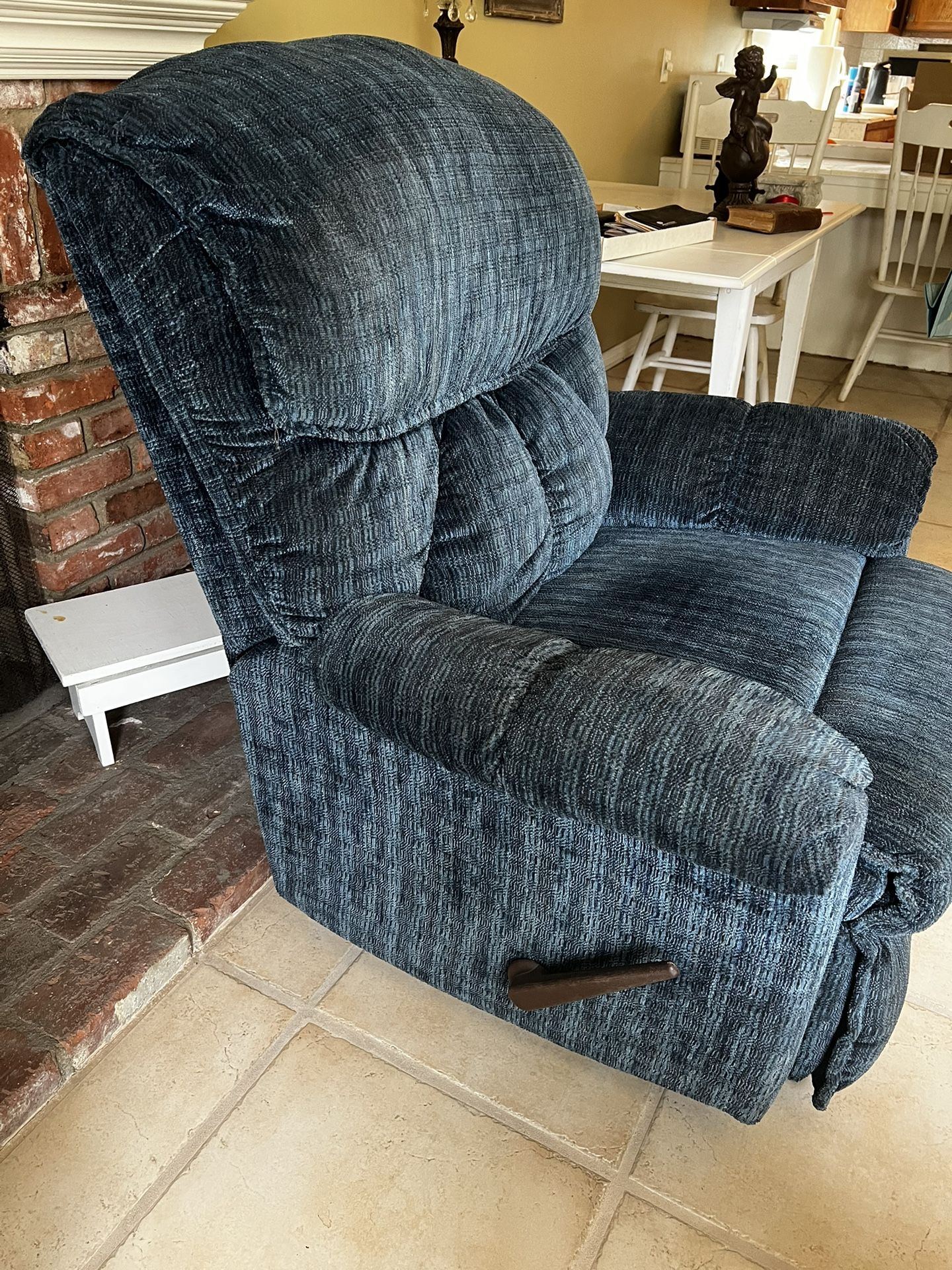 Oversized Recliner