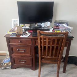 Young America Desk & Chair