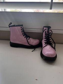 Dr. Martens Size 2