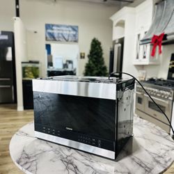 NEW Galanz 1.4 Cu Ft Over-The-Range Microwave in Stainless Steel