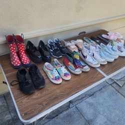 Kids Shoes - Rain Boots  - Slippers