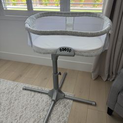Halo Bassinet Swivel Sleeper