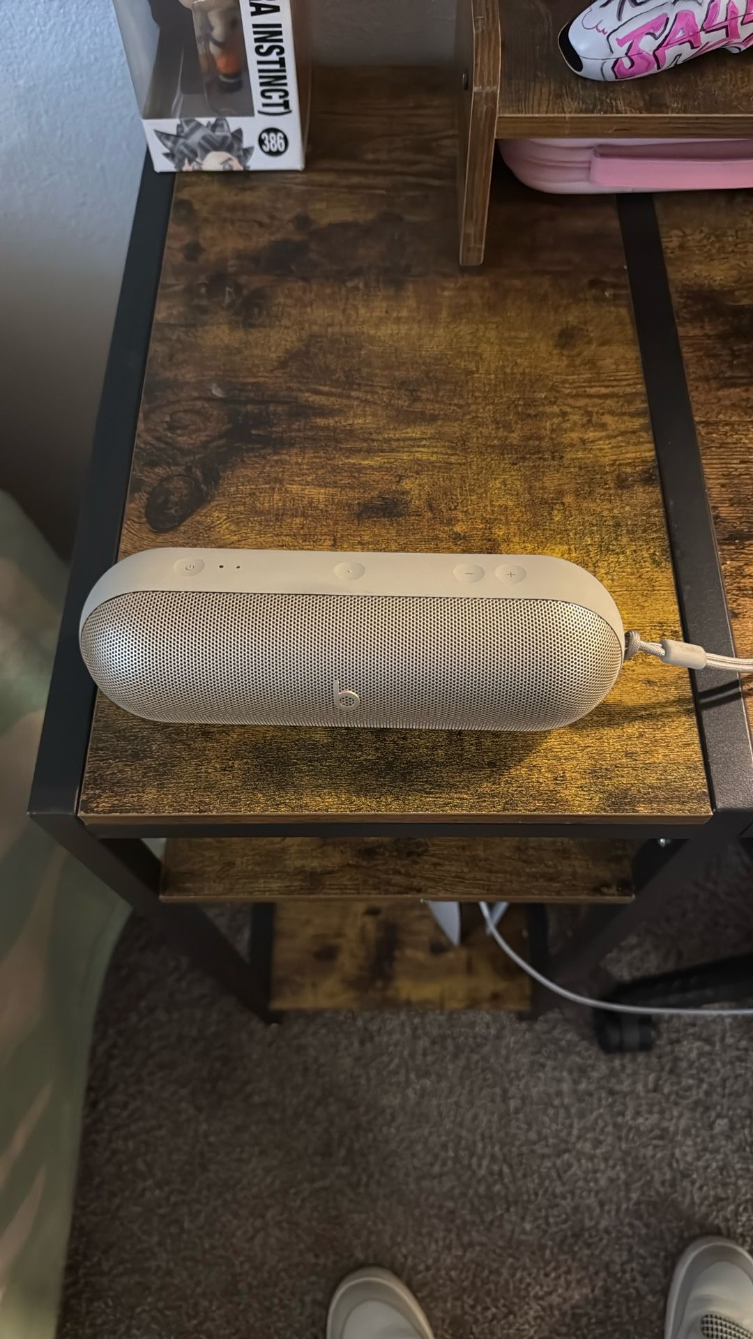 Champagne Gold Beats Pill