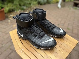 Perfect Condition Mid-Top Nike Force Savage Shark 2 Football Cleats - Size 10 Wide