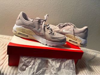 women's nike air max excee graphic sneakers