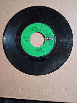 Vintage 1979 7-inch 45 RPM vinyl single LP "Sad Eyes" Robert John