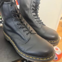 Dr Martens 1460 Boots Men’s