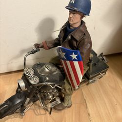 Captain America On Motorcycle 1/6 Scale