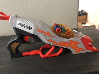 Nerf Nitro Kids GuN w/Cars/New/Excellent Condition