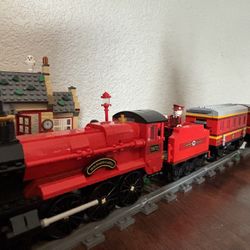 LEGO Hogwarts Express and Hogsmeade Station