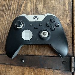 Elite Xbox controller first gen