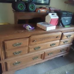 Heavy Oak Wood Dresser With Mirror And 2 Night Stands 