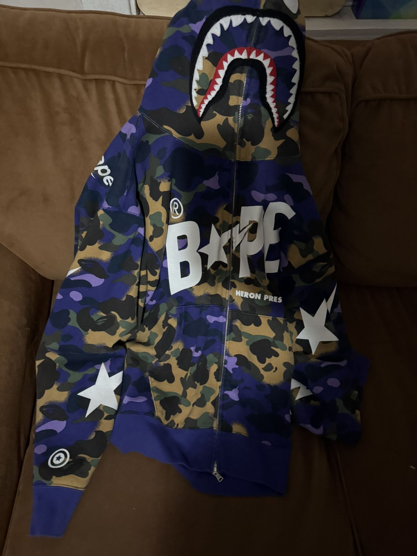 BATHING APE"rare" Heron Preston hoodie