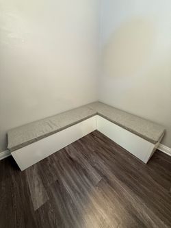 Handmade Corner Storage Bench / Breakfast Nook Seating – Hidden Storage – $135 OBO