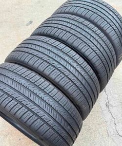 225 45 19 Michelin tires Con 80% de Vida Las 4🚀🚀🚀