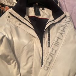 Tommy Coat