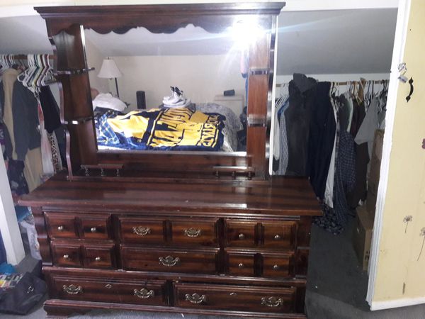 Nice Wood Dresser With Mirror For Sale In Howell Mi Offerup