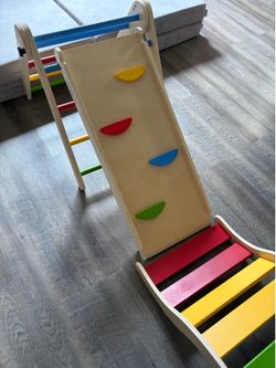 Wooden Pikler triangle climbing set - rainbow 🌈