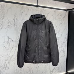 Prada Men’s Winter Coat 2026 New 