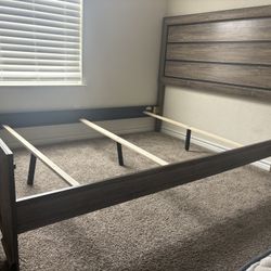 Queen Bedroom Set
