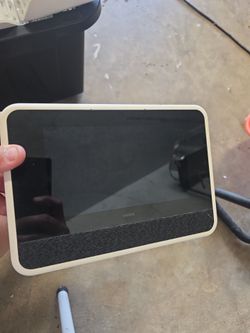Vivint Outdoor Cameras with Wall Hub