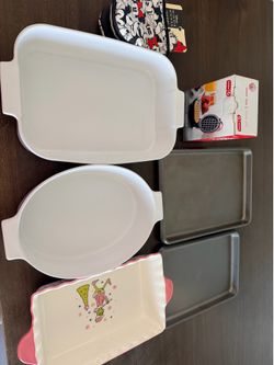 Bakeware bundle - baking sheet , baking dish, mini waffle maker
