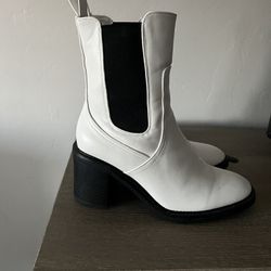 Women’s White Boots
