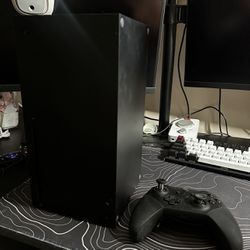 Xbox Series X With Asus Monitor 