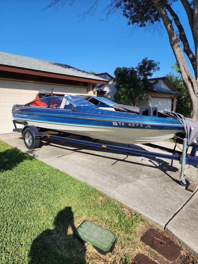 1988 18ft Bayliner Cobra 150hp force Outbound Engine 