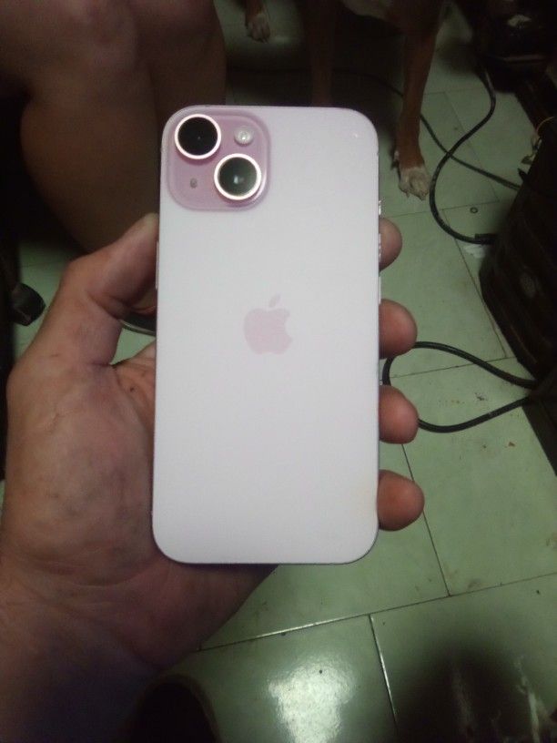 iPhone 15 128gb Pink
