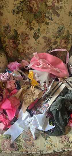 Bag of Girl Hair Goodies