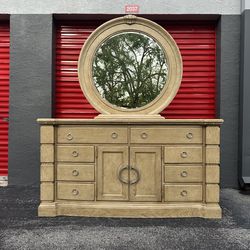 SOLID WOOD DRESSER WITH MIRROR/ BIG AND HEAVY/ IN GREAT CONDITION/ DELIVERY NEGOTIABLE
