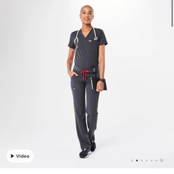 Grey Figs scrubs