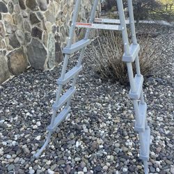 Pool Ladder