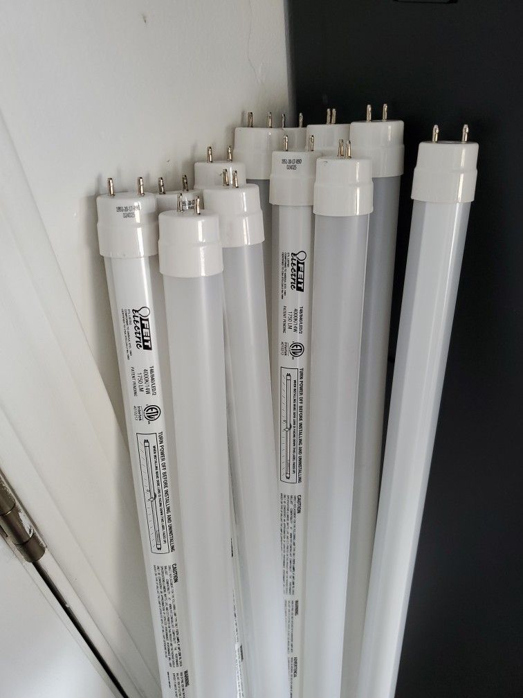 Feit Electric T48/840/LED/2 - 4000K/14W - Like New