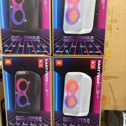 JBL Partybox 320. Rechargeable Battery  240 Watts. Free 🎤 🎤.  Brand New SEALED 