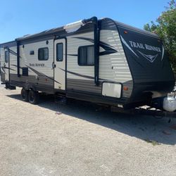 Heartland  Trail   Runner 2017 RV       Camping      Motor home 