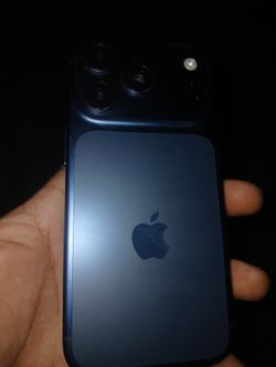 IPHONE  17 PRO MAX (ICLOUD LOCKED)