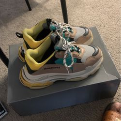 Balenciaga 41 triple s deals