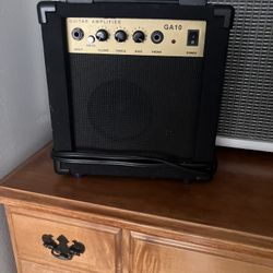 Small Guitar Amp 50 Hz