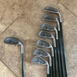 Master Grip 3-PW Iron Set RH Graphite slingshot se shafts irons golf clubs