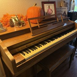 Piano For sale