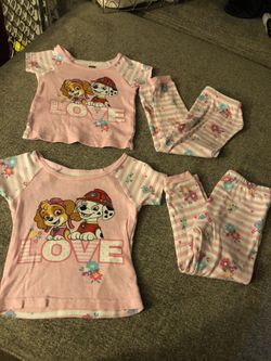 Baby size 3T pjs like new $3 each set