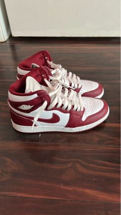Air Jordan 1 Retro High White Red Sneakers size 7
