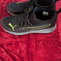 Puma Men Tennis Shoes 9.5