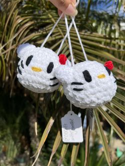 Crochet Hello Kitty Hanger