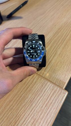 Dual time-zone watch steel